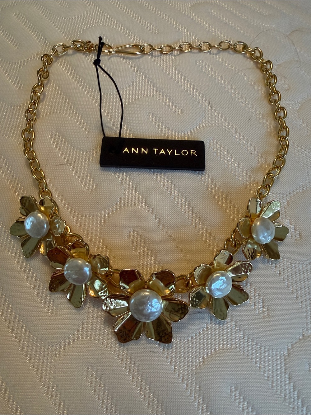 Ann Taylor Gold Flower Necklace with Pearlescent Centers